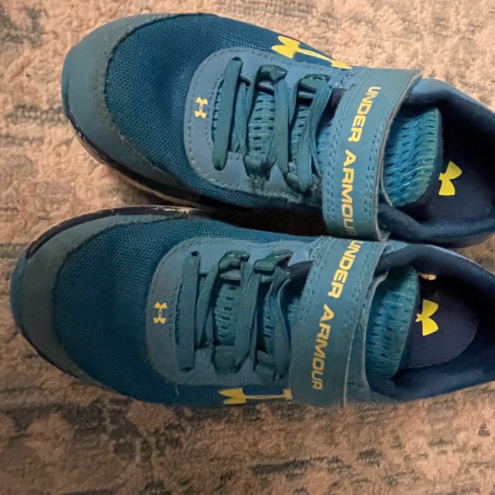 Kids sneakers blue green under armour
